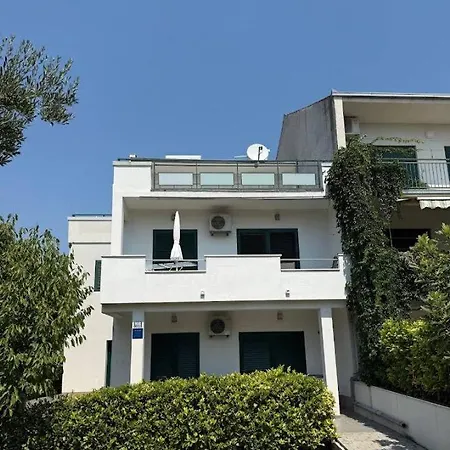 Daire Slavko With Terrace : Kastela