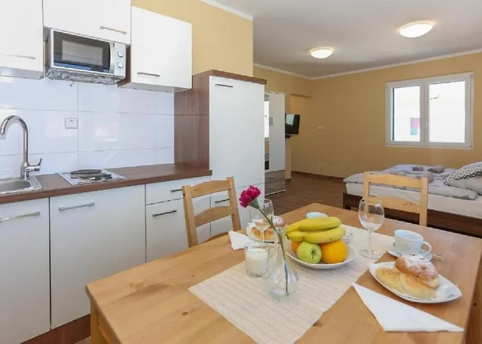 Slavko With Terrace Apartament *