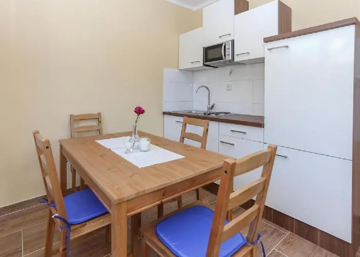 Slavko With Terrace Apartament *